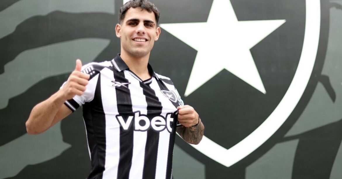 botafogo-anuncia-a-contratacao-do-uruguaio-lucas-villalba