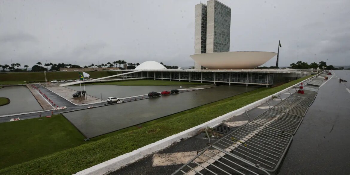 df-tera-seguranca-reforcada-para-atos-de-8-de-janeiro